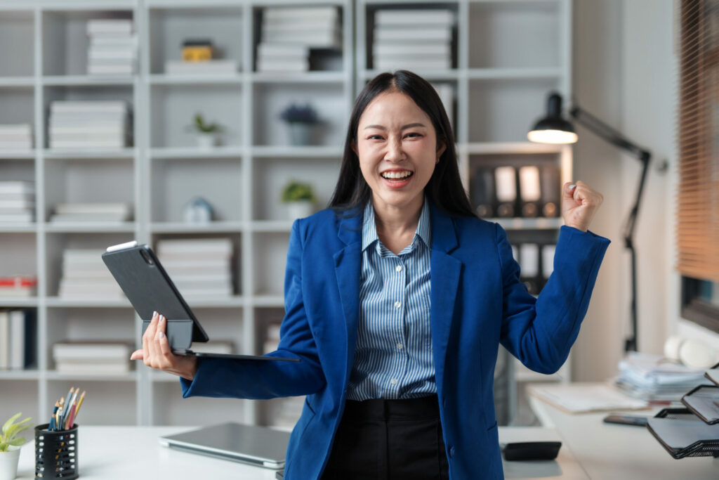 HRAITリクルーターと一緒にアメリカでの面接準備をしっかり終わらせた就活中の求職者