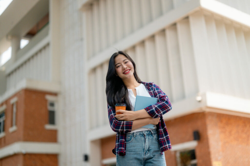 アメリカでOPTを使って仕事を見つけ、働く日本人留学生